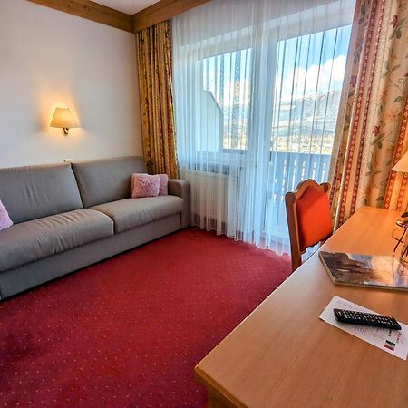 Hotel Heinz Бруніко Екстер'єр фото