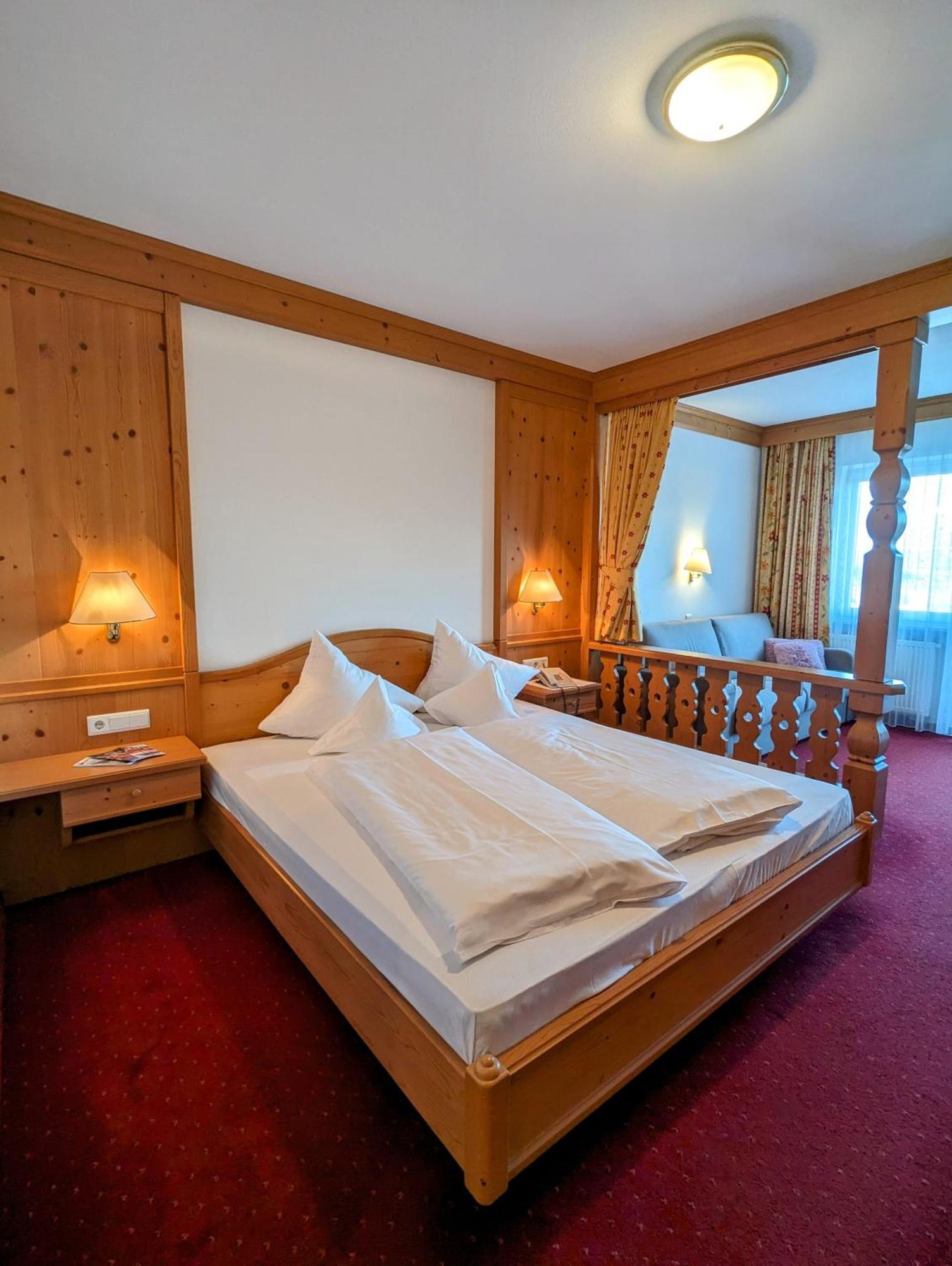 Hotel Heinz Бруніко Екстер'єр фото